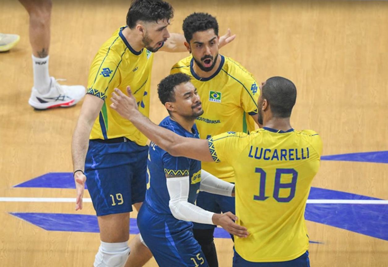 关于巴塞罗那迎德甲关键赛，冲刺阶段回应争议，气氛紧张，控场能力受关注的信息九游游戏平台